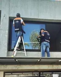 Instalación de ventanas de aluminio en altura