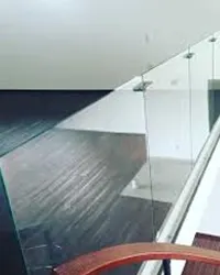 Barandal de vidrio templado para seguridad