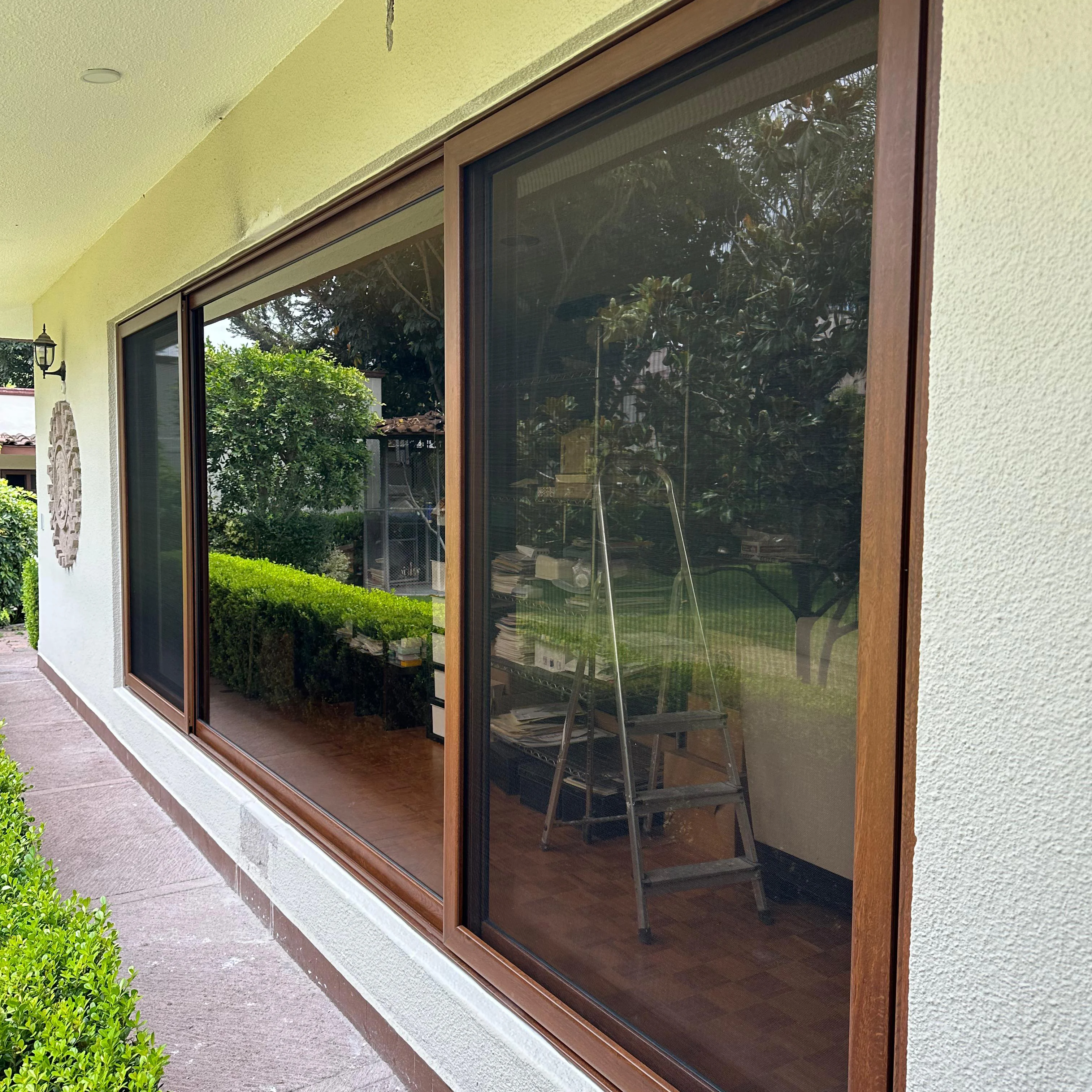 Sistema de instalaciones AVOS para trabajos en aluminio y cancelería en Querétaro