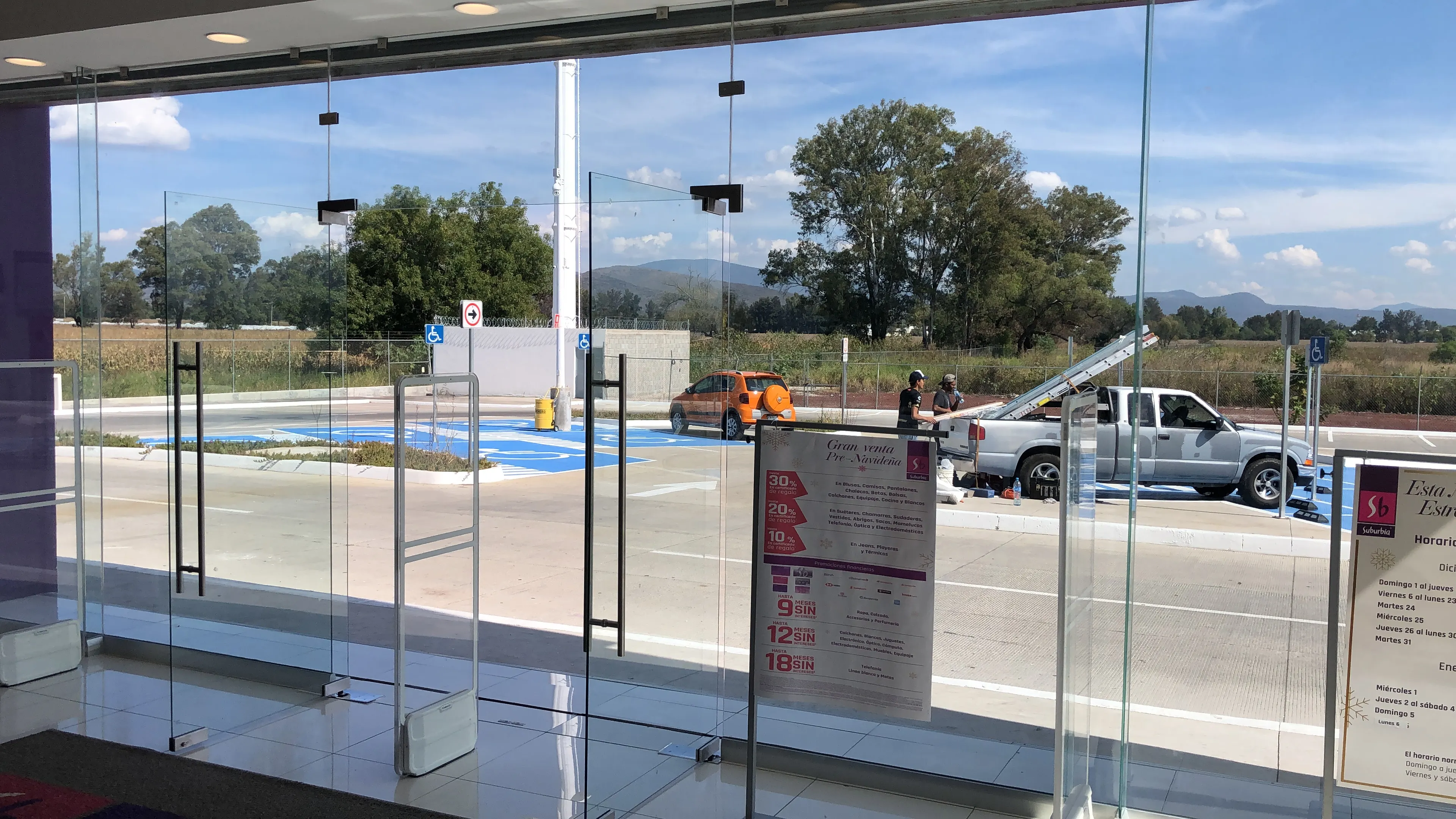 Fachadas integrales con vidrio templado