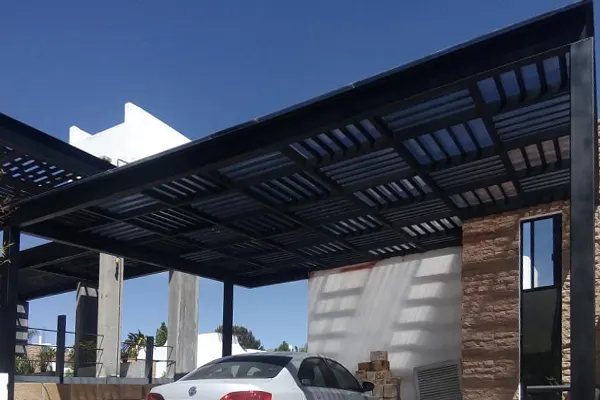 Techo extendido tipo pérgola